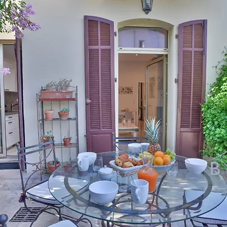 Apartment Heart Of Golfe-juan Ideal For Those Without Car *
