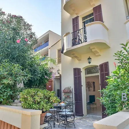 Heart Of Golfe-juan Ideal For Those Without Car Апартаменты